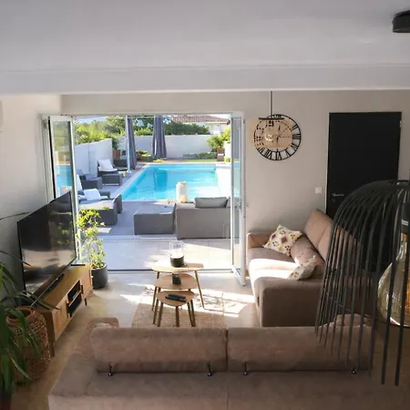 別荘 House For 6 People Private Pool, Air Conditioning, *