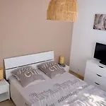 Nyaraló House For 6 People Private Pool, Air Conditioning,